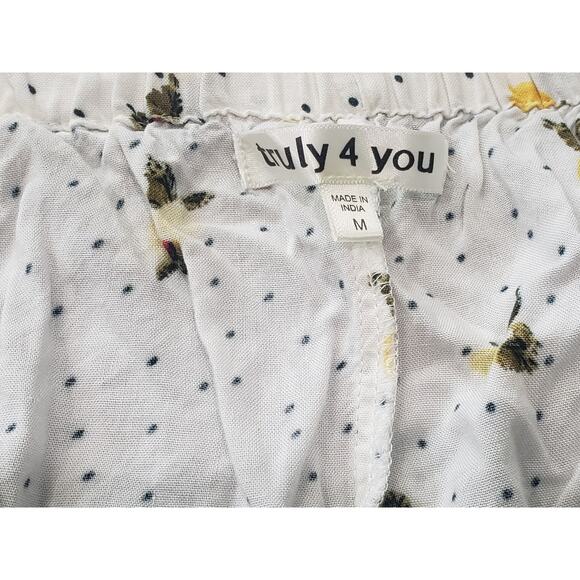 Truly 4 You Lemon Print Cold Shoulder High Low Long Sleeved Shirt | Size Medium - Picture 4 of 7